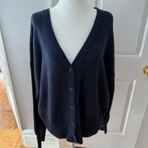 Navy V-Neck Cardigan Sweater – Size L